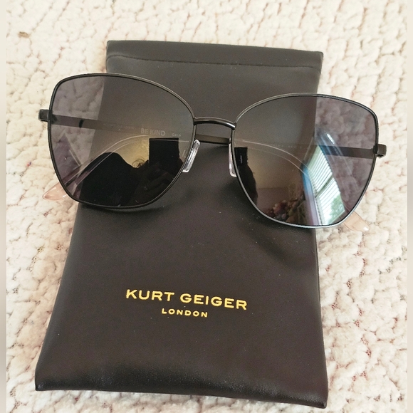 Kurt Geiger Accessories - Kurt Geiger Black Gradient Sunglasses With Case-NWOT